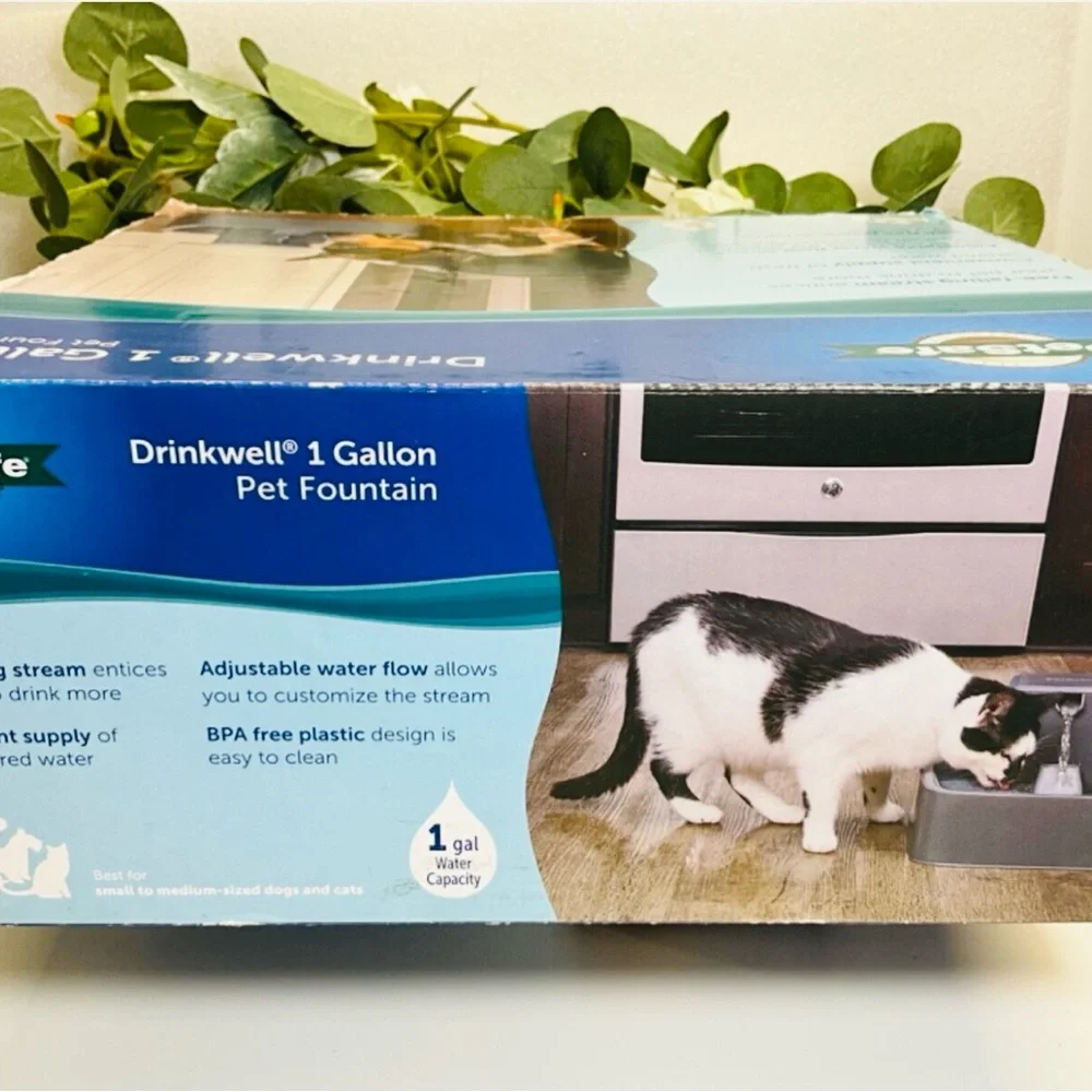 PetSafe Drinkwell Water Fountain for Cats, Dogs, or Multiple Pets